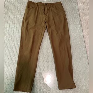 Vuori Men's Brown Meta Chinos